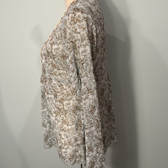 Poison Ivy semi sheer paisley blouse Size M/L - Picture 6 of 9